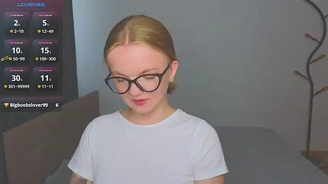 StellaBunny – Naživo chatovacia miestnosť