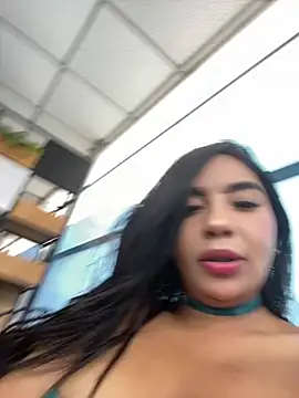 غرفة دردشة Lola_12_ المباشرة