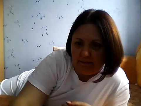 Živá chatovací místnost LockyCharm111