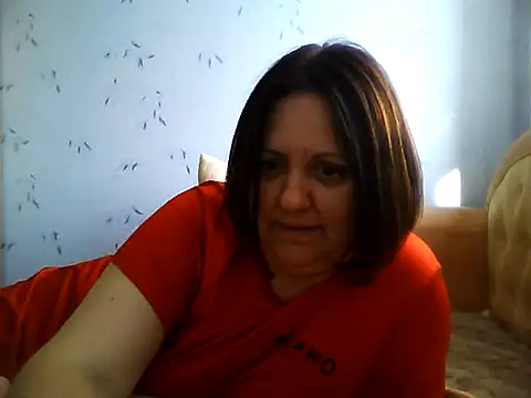 Živá chatovací místnost LockyCharm111