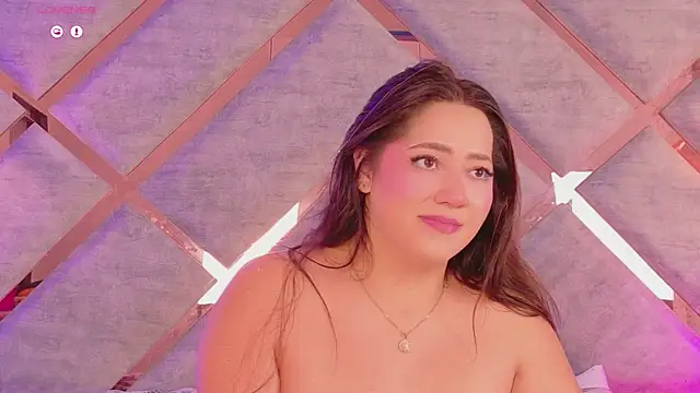 Hannah-Prada's Live Chat Room
