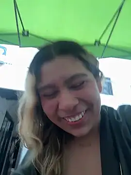 Chatroom en direct de Sophie19__