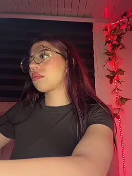 devaraquelle Adlı Modelin Canlı Sohbet Odası