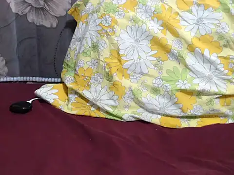 Buhle1523 élő chatszobája