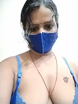 Nakedgirl07 Adlı Modelin Canlı Sohbet Odası