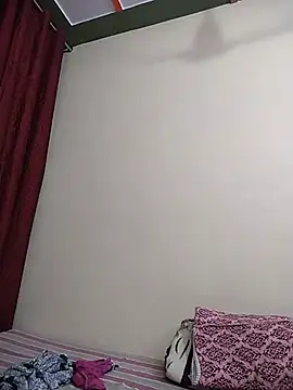 Chat soba uživo modela hotyrani07
