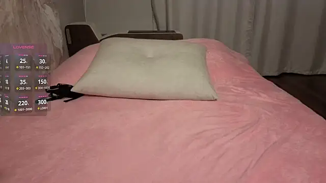 Mia_Gremorys Adlı Modelin Canlı Sohbet Odası
