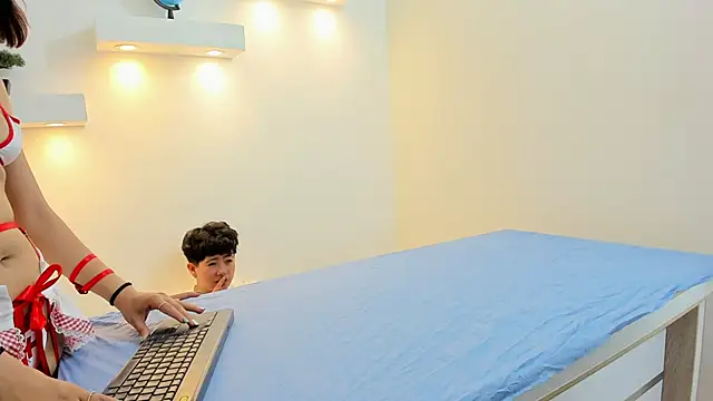 Sala de chat en directo de Gaia_n_Nix