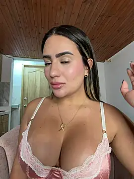 Miilana_ Cameră chat live