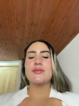 Miilana_ – live chatrum