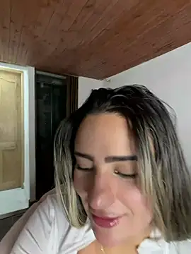 Онлайн чат Miilana_