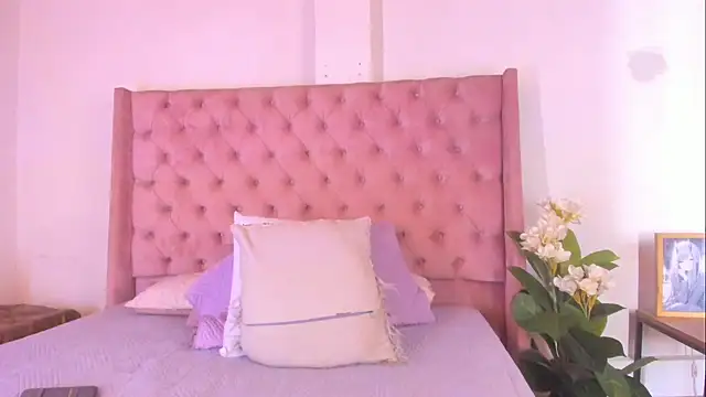 MelanyStone_ Cameră chat live