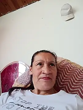 Layla_Zaidn Live chat-huone