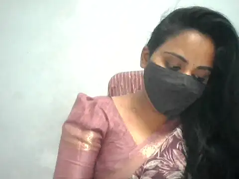Rathi-priyaa Live chatroom