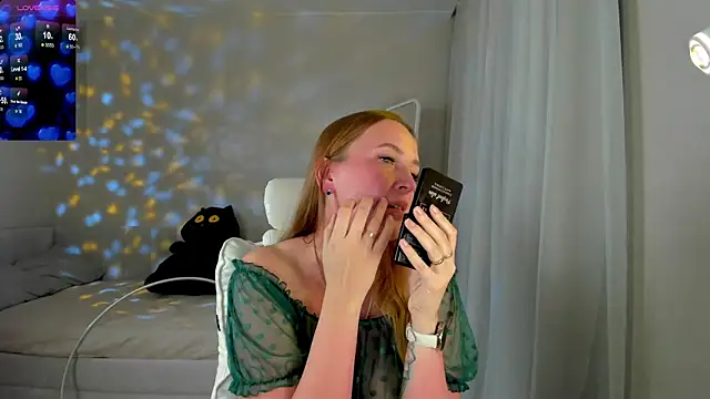 she_wolf Adlı Modelin Canlı Sohbet Odası