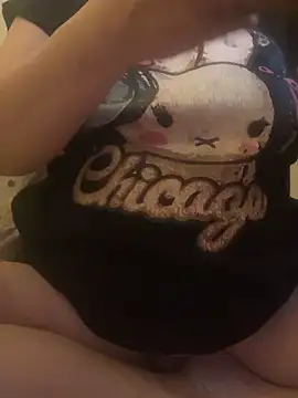 Mira-23n Live chat-huone
