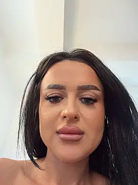 Katty_Pery élő chatszobája