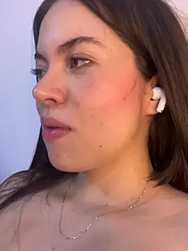 Živá chatovací místnost alyabelova