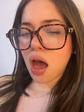 Živá chatovací místnost alyabelova