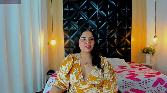 Veyra_Thaliaa – live chatrum