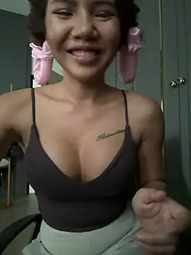 Chat ao vivo de Alittleasiangirl