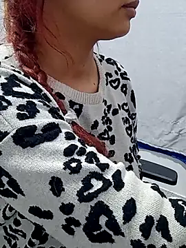 Pokój czatu na żywo – valeriahot_96