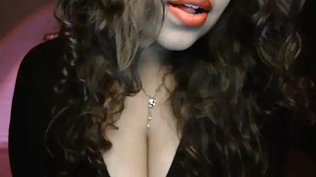 _MehaR_ Adlı Modelin Canlı Sohbet Odası