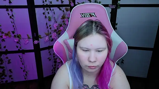Živá chatovací místnost kitsune_little