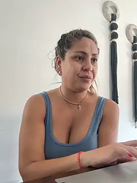leona-david – live chatrum