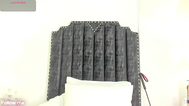 agartha_velvet Adlı Modelin Canlı Sohbet Odası