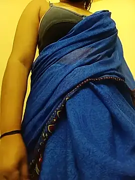 Chat soba uživo modela Vanshika_69