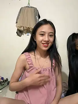 lauma-love webcam show