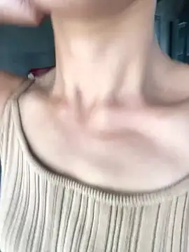 sunae-sex Adlı Modelin Canlı Sohbet Odası