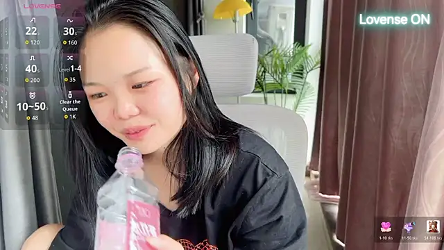 xiaosu22 Adlı Modelin Canlı Sohbet Odası