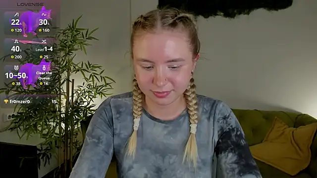 Linda__Bloom 现场聊天室
