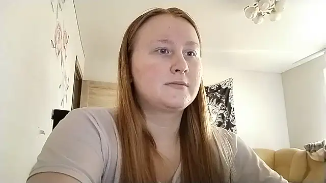 AnikaLipps Adlı Modelin Canlı Sohbet Odası