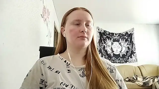AnikaLipps' Live Chat Room