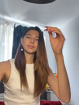 Živá chatovací místnost Leylamoth