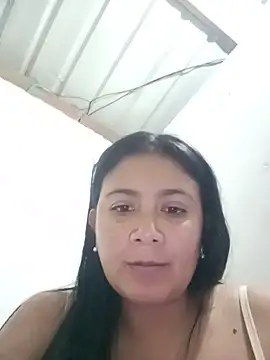 غرفة دردشة Gissele_Rubi المباشرة