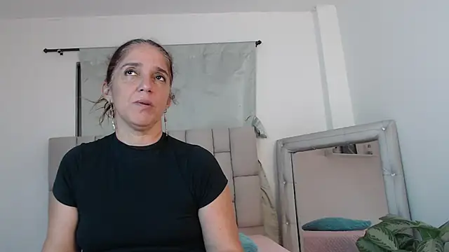 lily_rose1 чат на живо