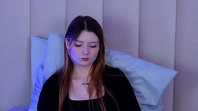 Živá chatovací místnost AlyssFrost