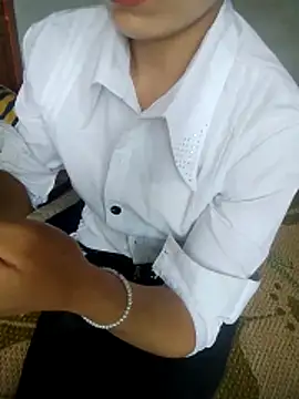 חדר צ'אט בשידור חי של Thobaby112