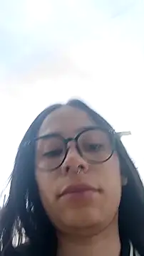 Ivyy_sweet_n Live chat-huone