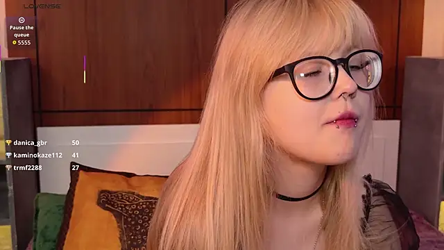 MoliQin – Naživo chatovacia miestnosť