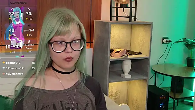 Živá chatovací místnost MoliQin