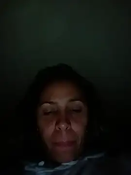 kiki_milu Adlı Modelin Canlı Sohbet Odası