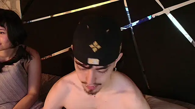 Couple_In_Heat Live chatroom