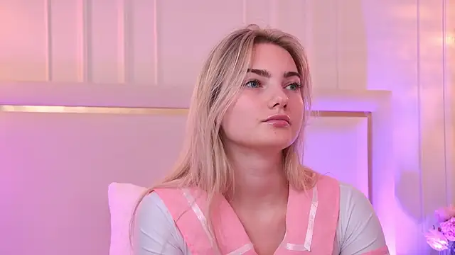 Chat soba uživo modela Sona_Lavberi