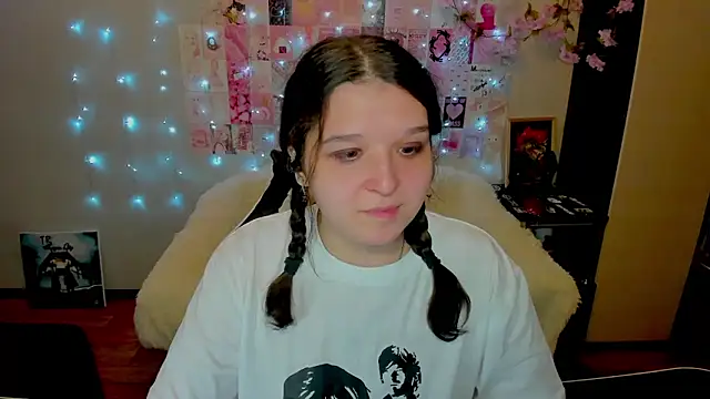 Kate_Acid Adlı Modelin Canlı Sohbet Odası