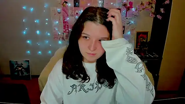 Kate_Acid Adlı Modelin Canlı Sohbet Odası